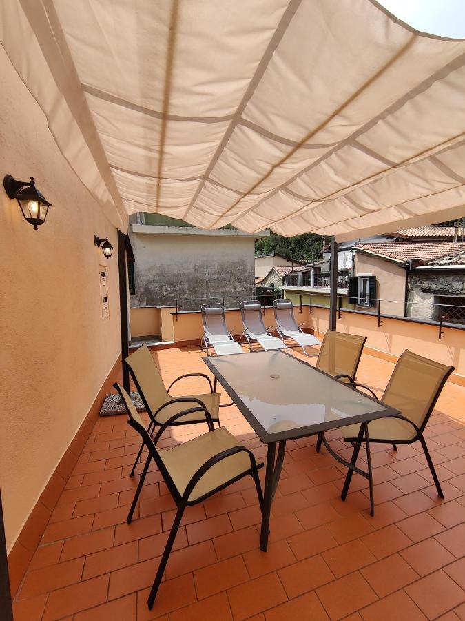 Modern Flat With Panoramic Terrace In Zuccarelloアパートメント エクステリア 写真