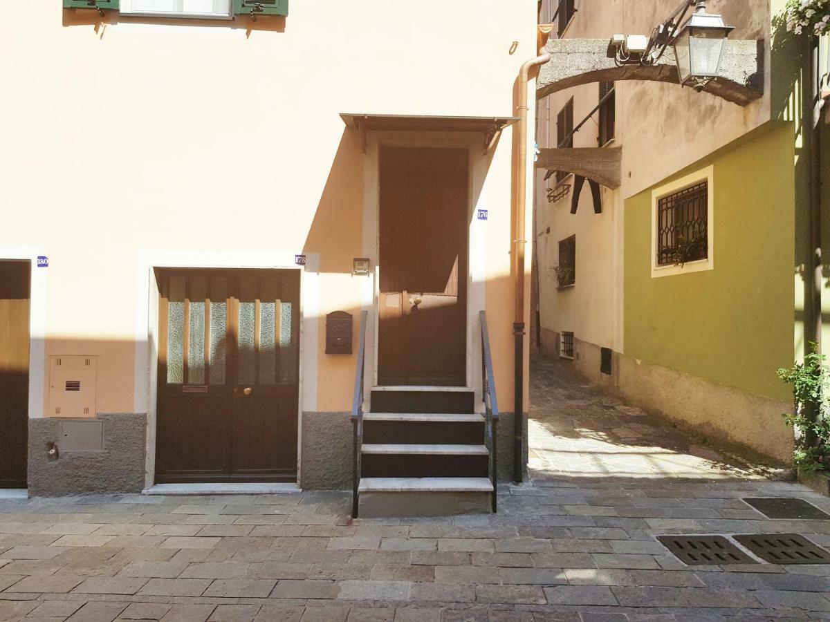 Modern Flat With Panoramic Terrace In Zuccarelloアパートメント エクステリア 写真