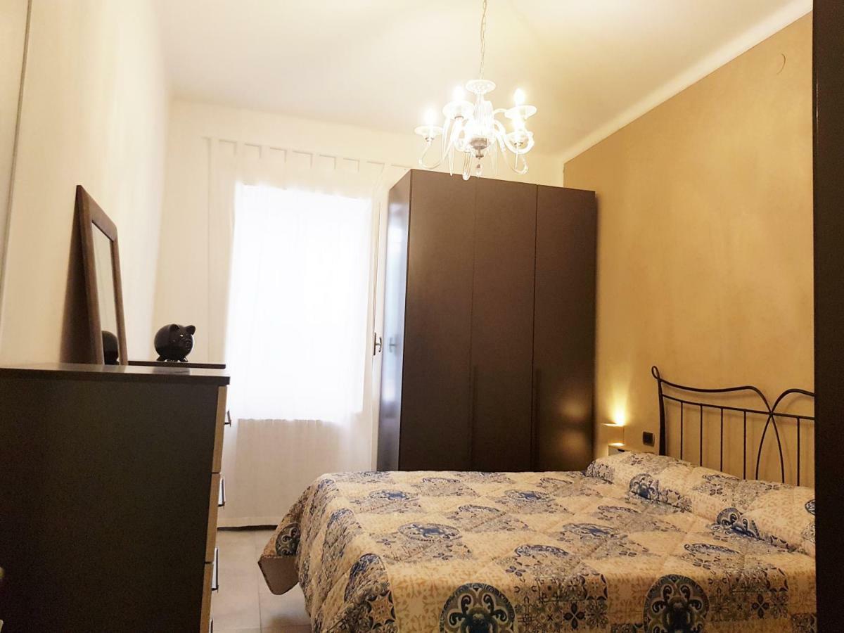 Modern Flat With Panoramic Terrace In Zuccarelloアパートメント エクステリア 写真