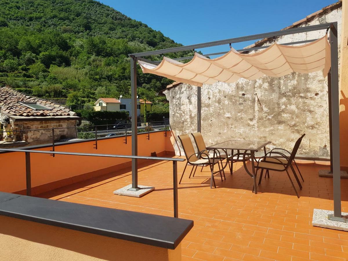 Modern Flat With Panoramic Terrace In Zuccarelloアパートメント エクステリア 写真